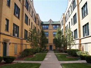 Building Photo - 2338 N Spaulding Ave