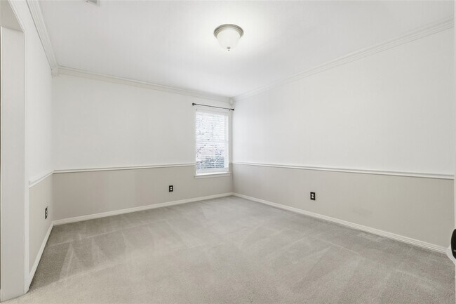 Building Photo - 5518 Australia Ct