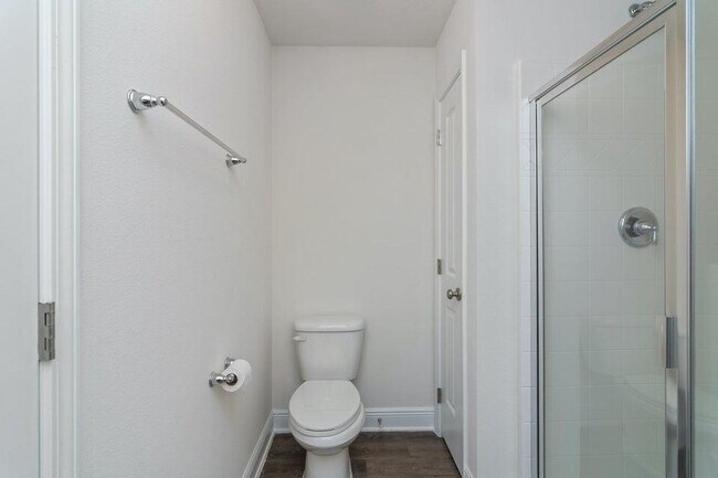 Building Photo - 173 Iron Horse Dr W