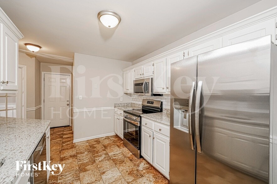 Building Photo - 501 Baronne St