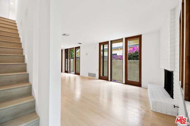 Building Photo - 110 Dudley Ave