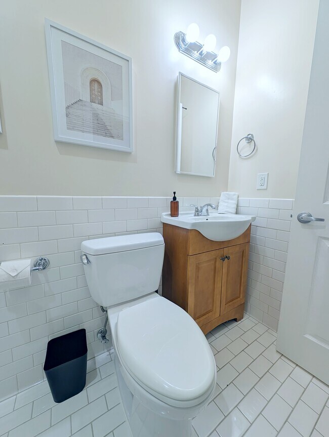 Building Photo - The Norm Appartments