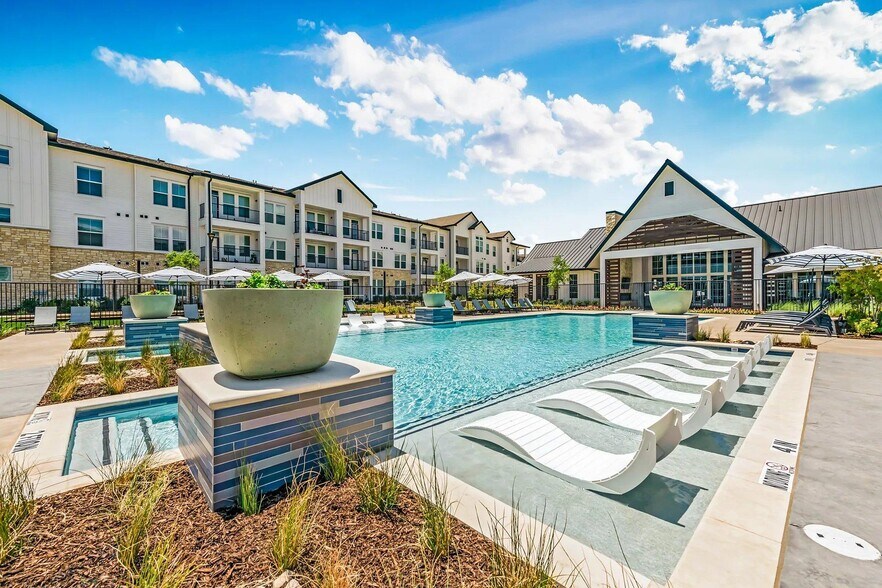 Building Photo - 2600 Kinship Pkwy