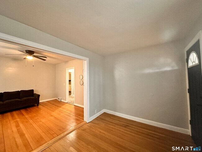 Building Photo - 74 Mt Pleasant St