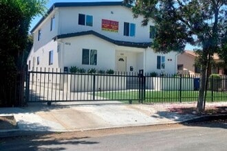 Building Photo - 4025 La Salle Ave