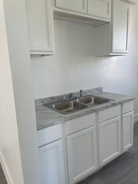 Building Photo - 1440 N 34th St
