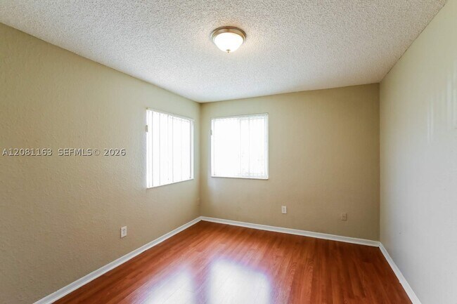 Building Photo - 1614 SW 158th Terrace