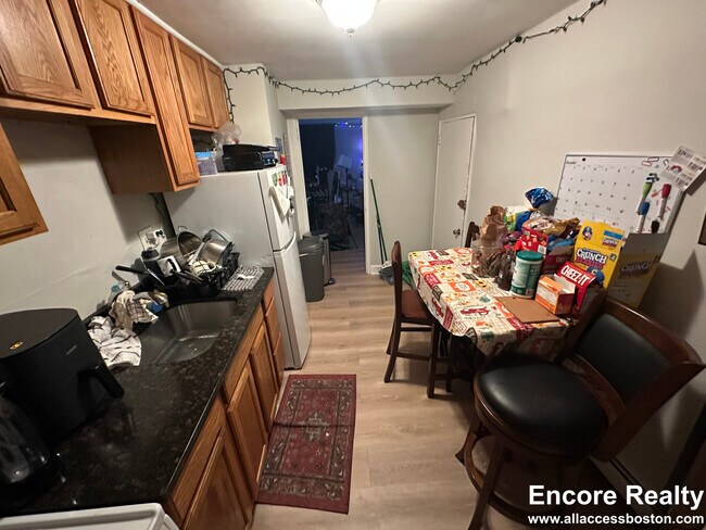 Building Photo - 69 Chiswick Rd