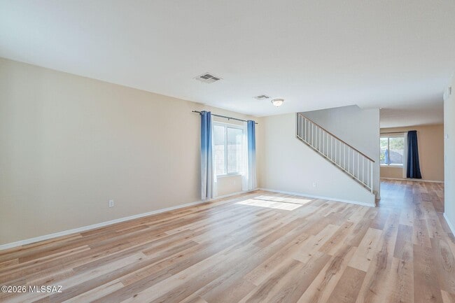 Building Photo - 10095 N Mill Crossing Way