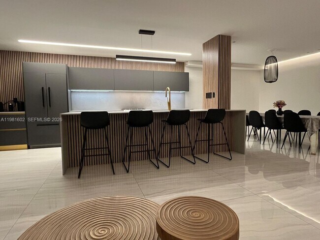 Building Photo - 19355 Turnberry Way