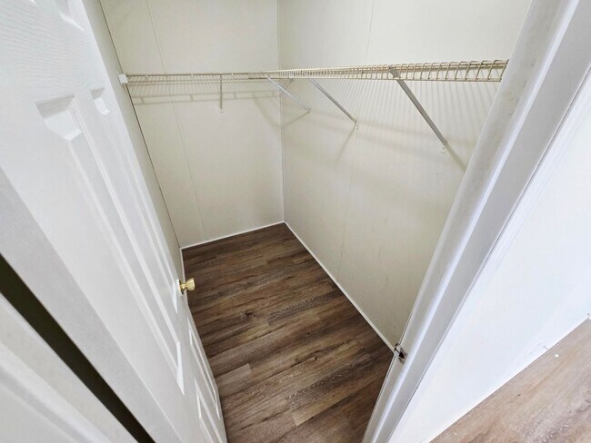 Building Photo - 3 Bed 2 Bath in quiet country setting! View this home TODAY!