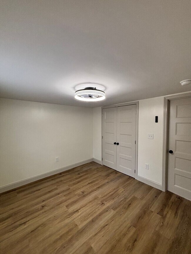 Building Photo - Newly Remodeled 3bd/1bth!!