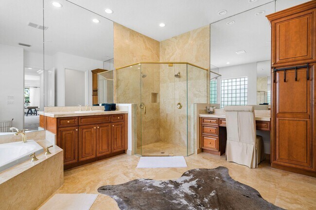 Building Photo - 11695 Sunrise View Ln