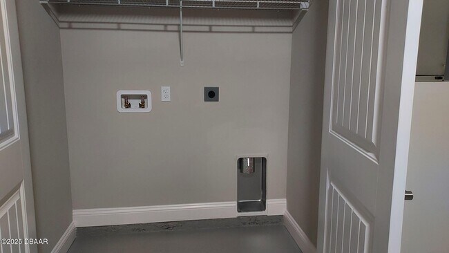 Building Photo - 44 Regency Dr