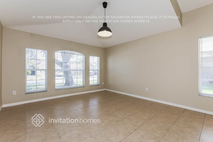 Building Photo - 24436 Summer Wind Ct