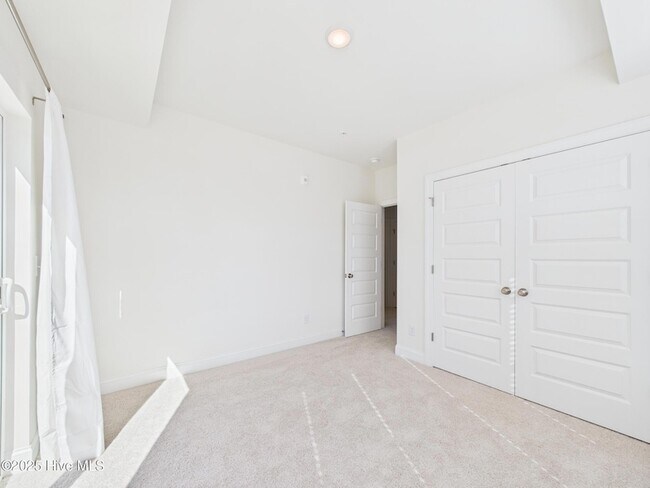 Building Photo - 1259 Shaw View Aly