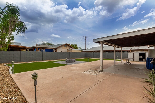 Building Photo - 5309 N 22nd Dr