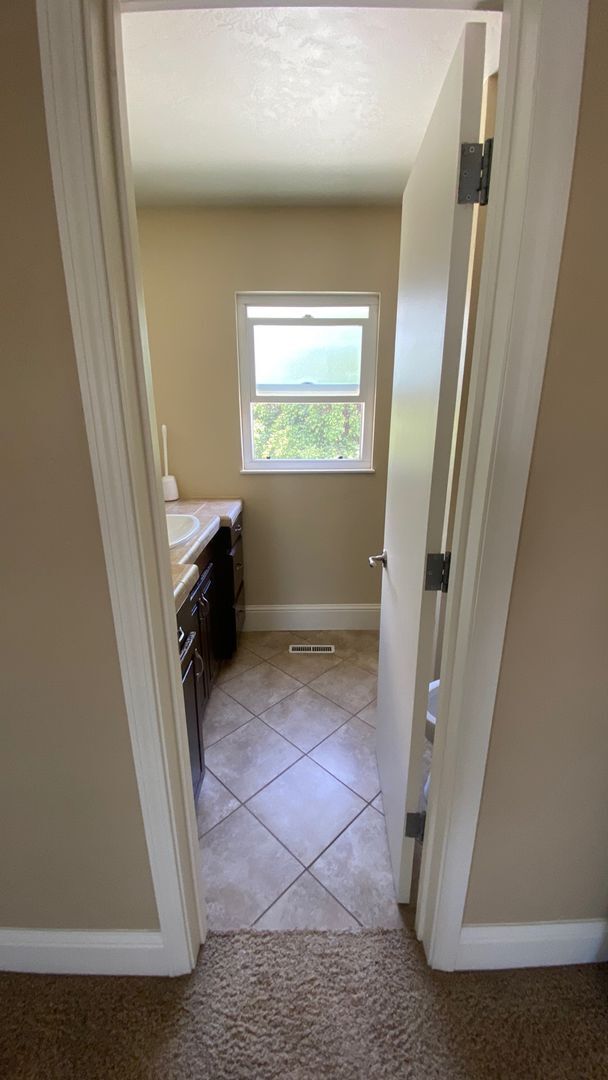 Building Photo - 352 Ohio Cir