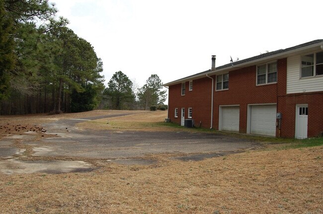 Building Photo - 123 Reedy Fork Rd