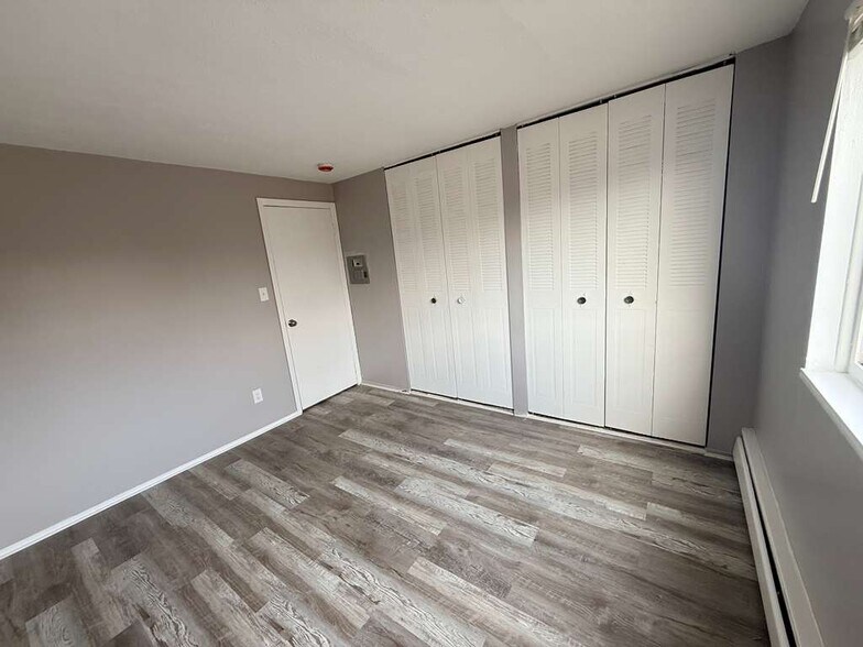 Building Photo - 13444 Euclid Ave