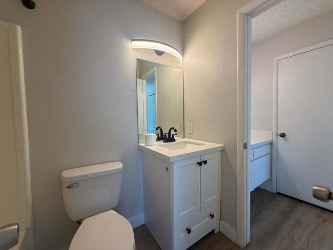 Building Photo - ***JUSTED REDUCED!!!*** Two-bedroom, one-and-a-half-bath townhouse in North Las Vegas.