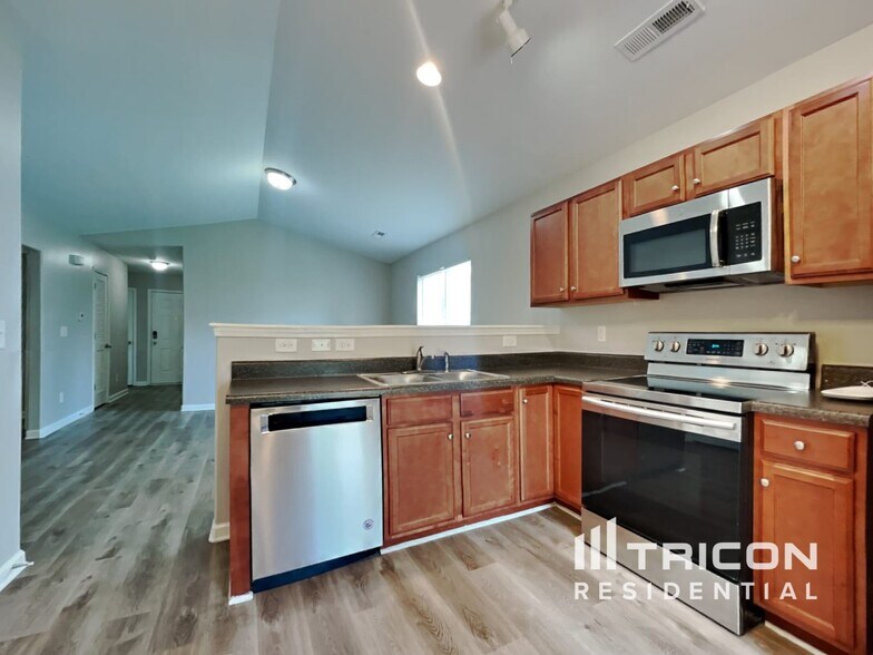 Building Photo - 1609 Brownairs Ln