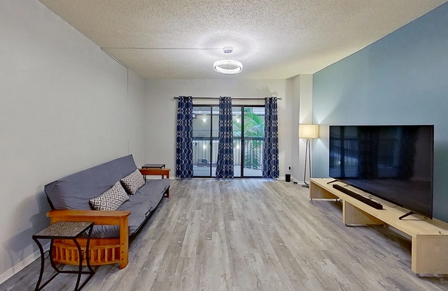 Primary Photo - 661 Bering Dr