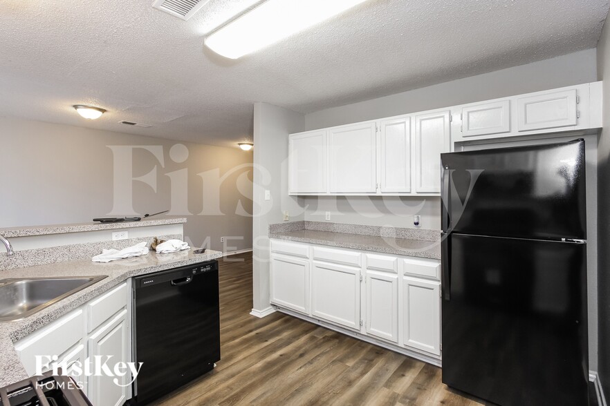 Building Photo - 10244 Budtime Ln