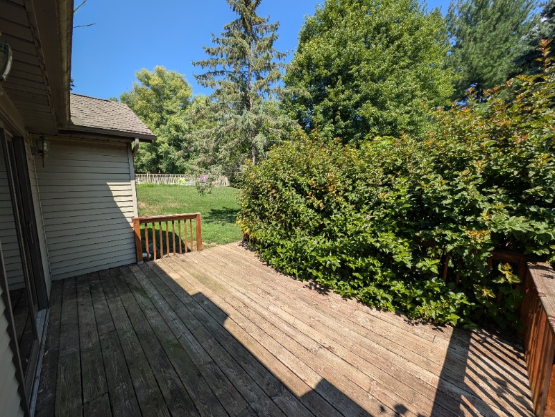 Building Photo - 1218 Point O'Woods Dr
