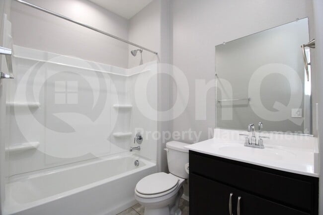 Building Photo - 35408 W San Alvarez Ave
