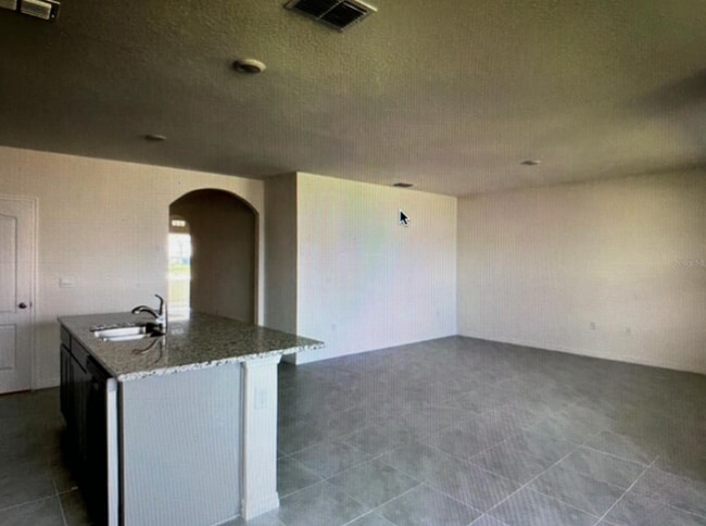 Building Photo - 2522 Sandy Crk Ln