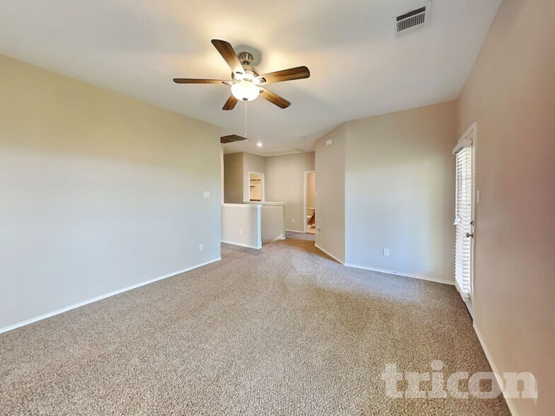 Building Photo - 1908 Parkside Mews