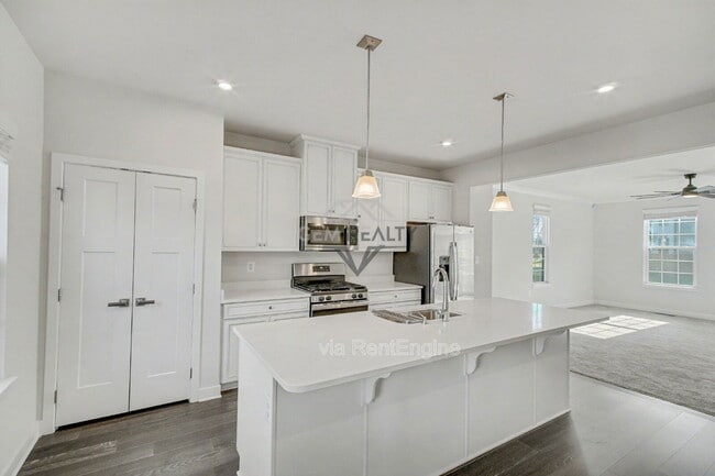 Building Photo - 1101 Rampart Dr