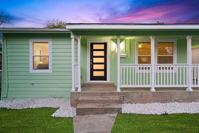 Building Photo - ***APPLICATION CURRENTLY UNDER REVIEW***Ch...