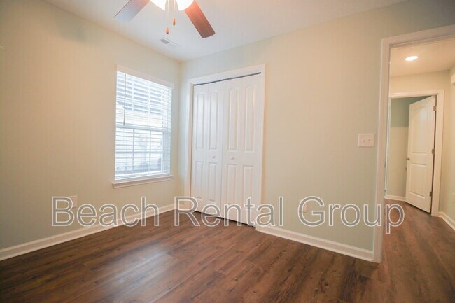 Building Photo - 35 Palmetto Green Dr