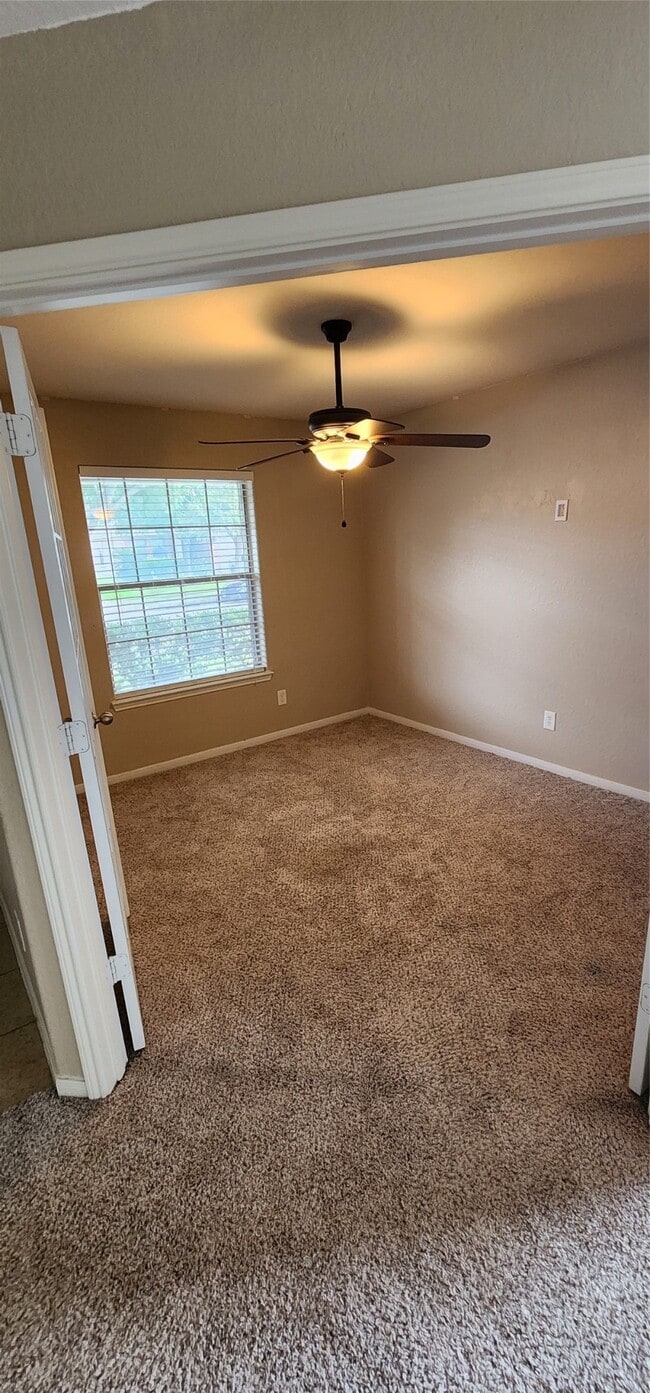Building Photo - 8830 Summerset Meadow Ct