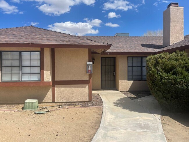 Building Photo - 0484