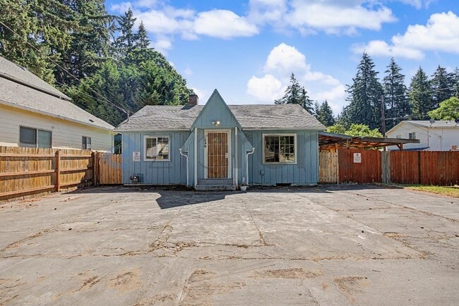 Building Photo - 226 NE 157th Ave