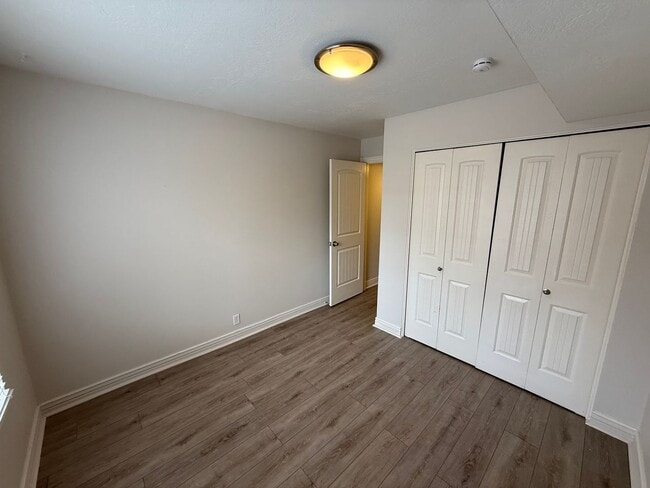 Building Photo - Beautiful 2 bedroom/2 bathroom condo with Mountain View’s