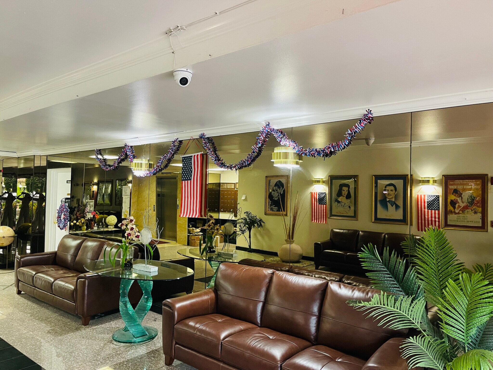 Building Photo - 10811 Ashton Ave