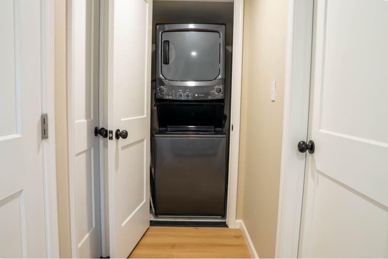 Building Photo - 1400 Northcrest Dr