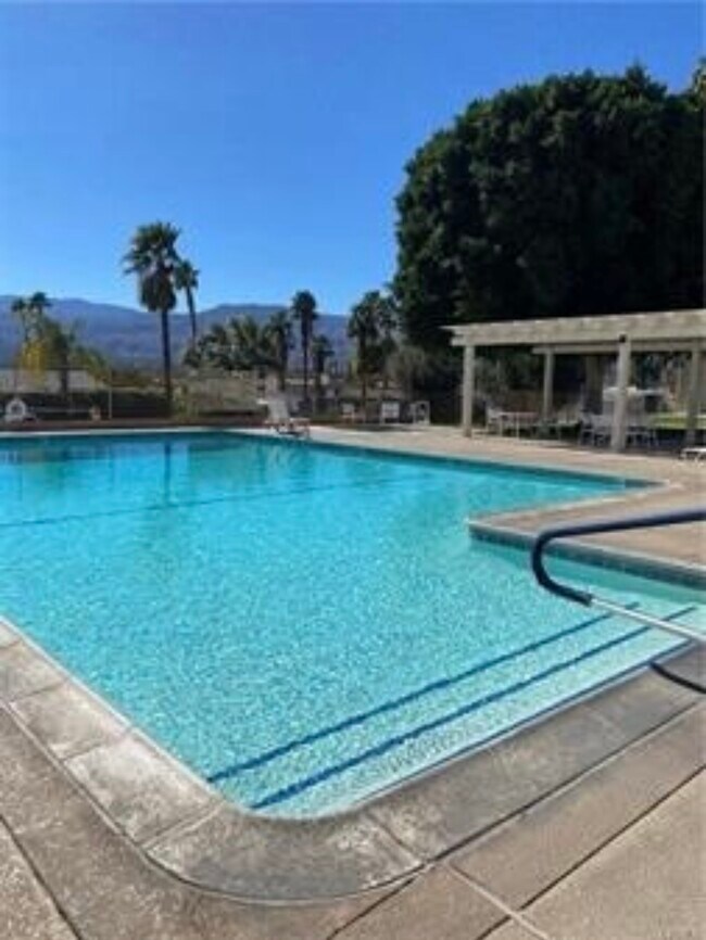 Building Photo - 74584 Nevada Cir E