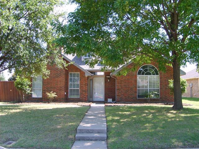 Primary Photo - 802 Red Oak Dr