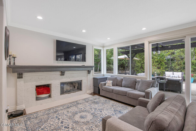 Building Photo - 2521 Sandycreek Dr