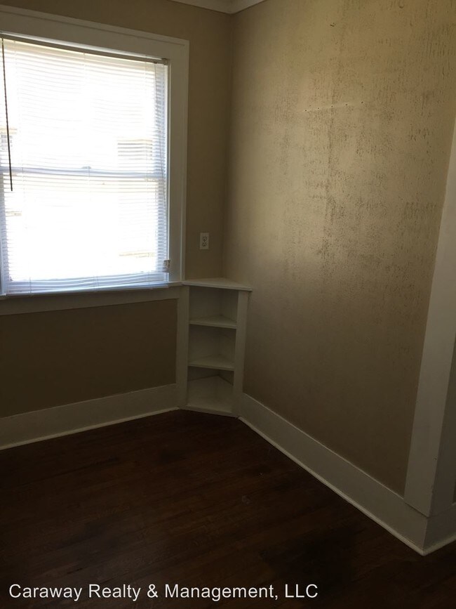 Building Photo - 645 Ratcliff St