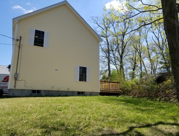Exterior side - 50 Top St