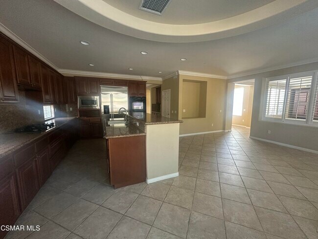 Building Photo - 3073 Heavenly Ridge St