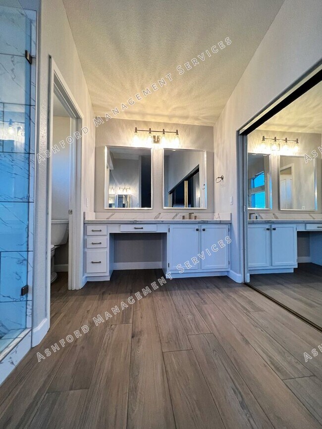 Building Photo - RAY RANCH 4 BEDROOMS 3 BATH WITH POOL AND SPA IN LARGE YARD