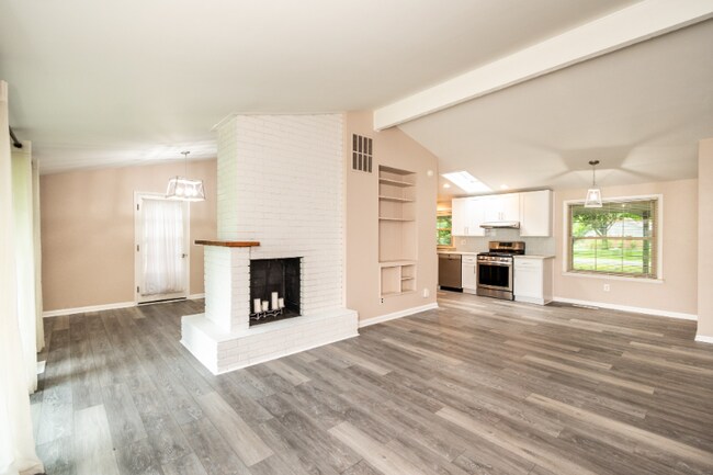 Building Photo - 1239 Ashover Dr