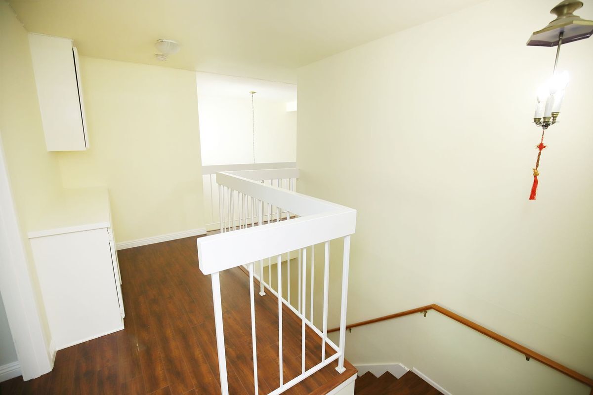 Building Photo - 16317 Sierra Ridge Way